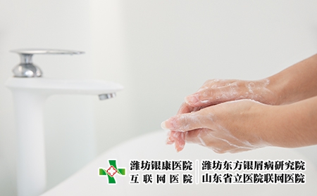 攝圖網(wǎng)_501697376_女性衛(wèi)生間洗手特寫（企業(yè)商用）