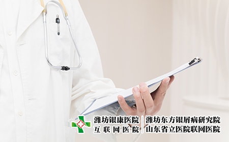 攝圖網(wǎng)_500313251_認(rèn)真寫文檔的年輕醫(yī)生特寫（企業(yè)商用）